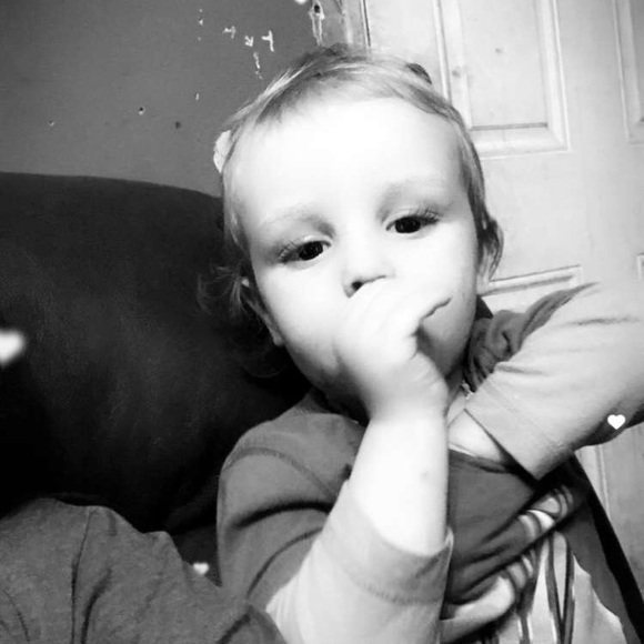 Meet your Posher, Lauren - Picture 3 of 4